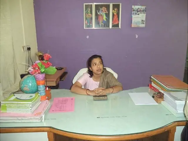 టీచర్ మౌమిత