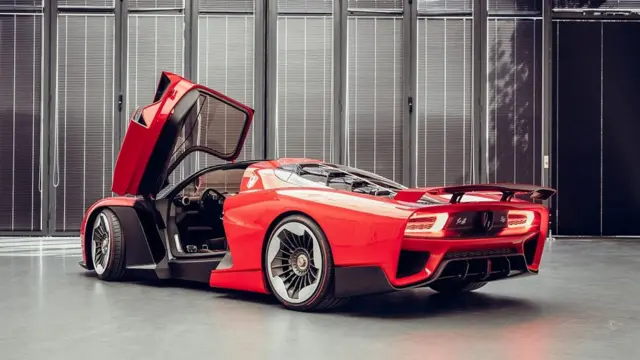 S9 توسط مدیر طراحی پیشین گروه فولکس‌واگن طراحی شده است