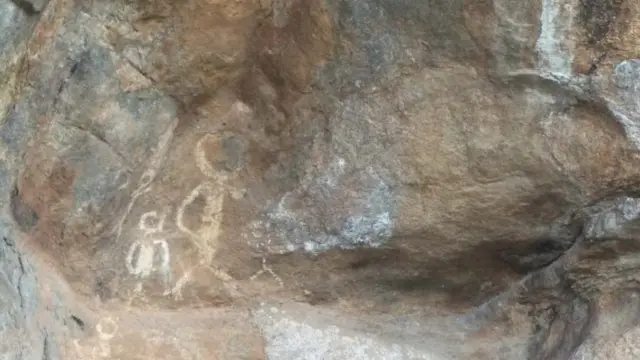 குமிட்டிபதி குகை ஓவியங்கள்