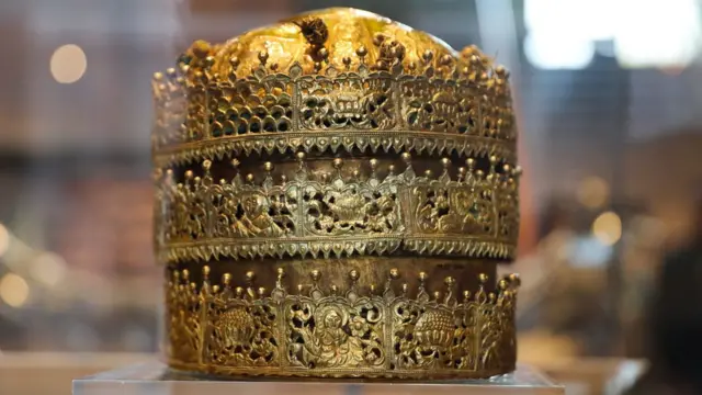 ከኢትዮጵያ የተወሰደ ዘውድ