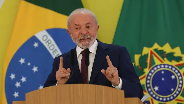 Lula durante entrevista