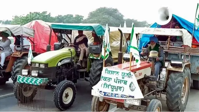 నిరసన తెలపడానికి వేలాది ట్రాక్టర్లలో లక్షలమంది రైతులు దిల్లీకి వస్తారని అంచనా వేస్తున్నారు