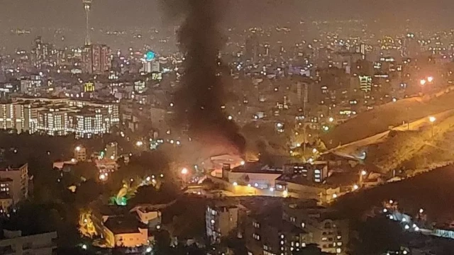 Pictures wey dem show fire from Evin Prison