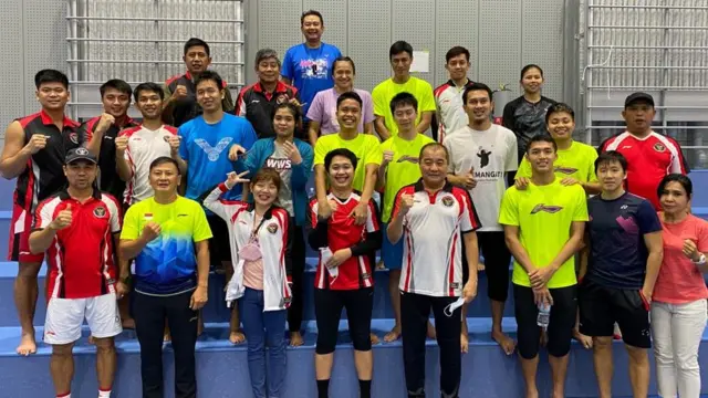 Pemain dan ofisial badminton Indonesia
