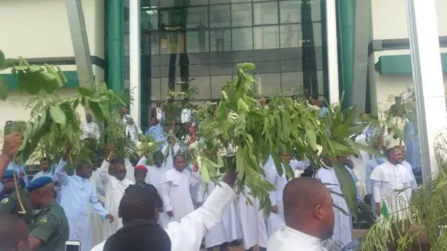 Ndị ụkọchukwụ na-eme ngagharịiwe