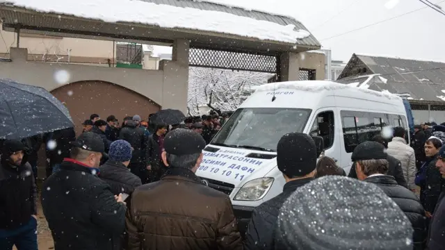 مراسم خاکسپاری دولتمند خال