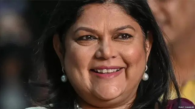फाल्गुनी नायर