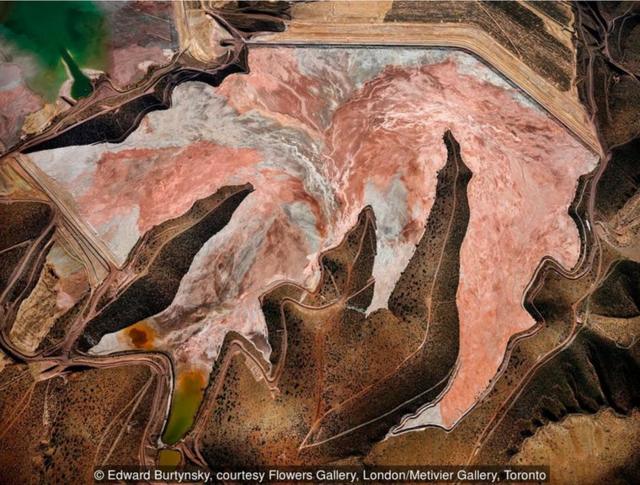 2012年，美国亚利桑那州，克利夫顿，莫雷西露天铜矿＃1：美国主要铜产区。