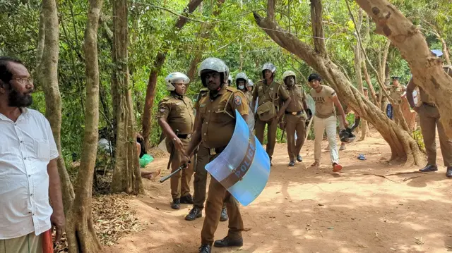 இலங்கை இந்து-பௌத்தர் பிரச்னை