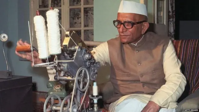 મોરારજી દેસાઈ બીબીસી ગુજરાતી 