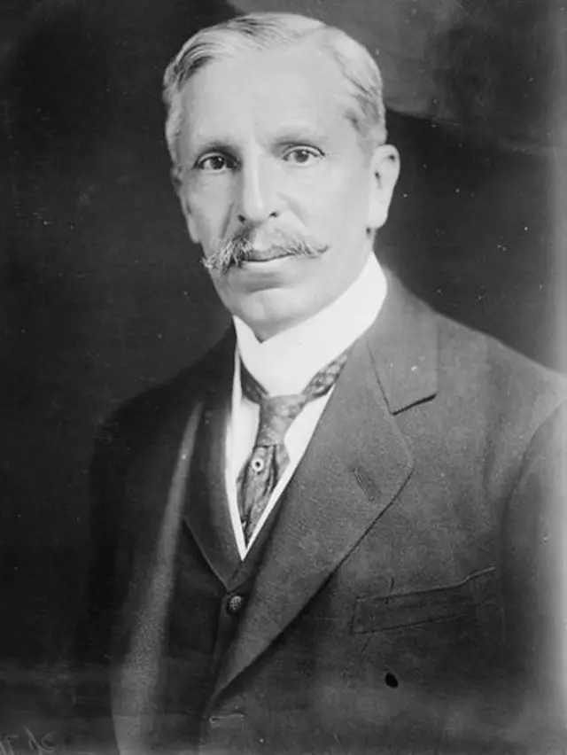 32-й прехидент Мексики Педро Ласкураин