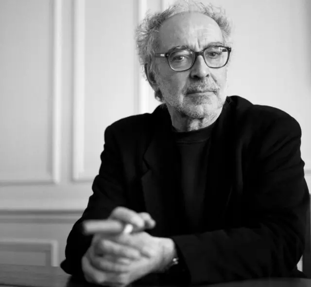 ۹۰ سال با گدار