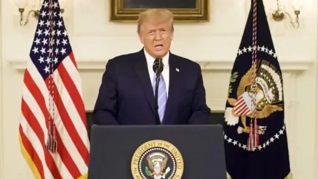 डोनाल्ड ट्रंप