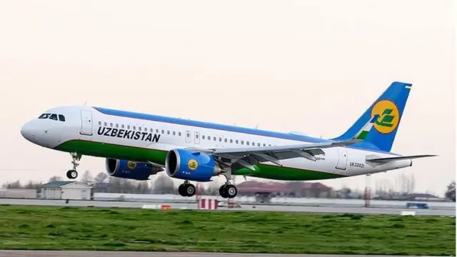 Ўзбекистон Ҳаво йўллари самолёти