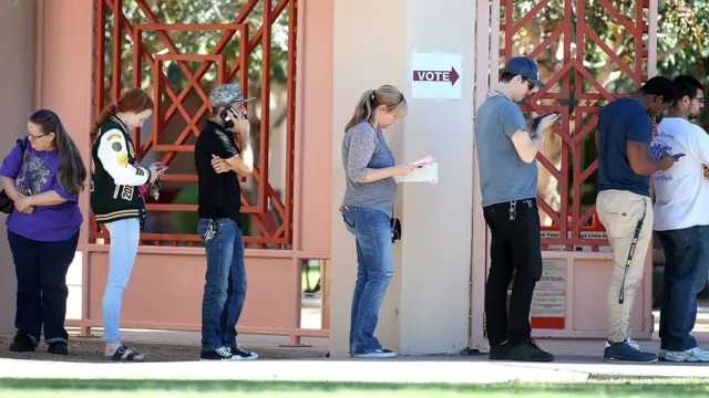 Fila de votantes en Estados Unidos