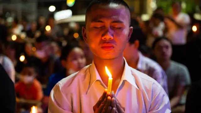 သေဆုံးသူတွေအတွက် ဆုတောင်း အမျှဝေ