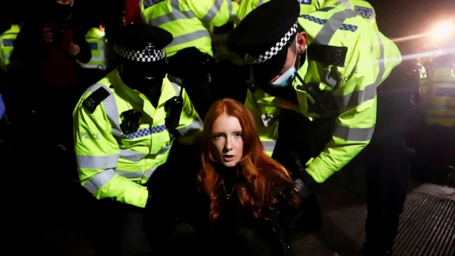 foto ikonik perempuan