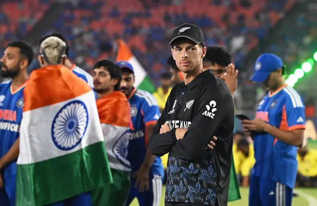 மிட்செல் சான்ட்னர் - நியூசிலாந்து - டி20 உலகக் கோப்பை