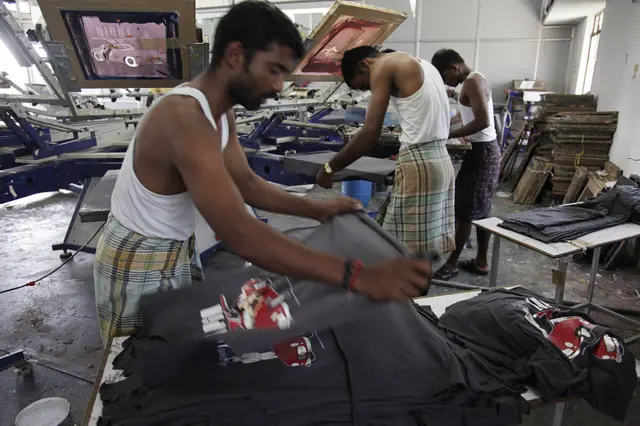 তিরুপুরের এই শিল্পাঞ্চলে কাজ করেন বহু হিন্দিভাষী