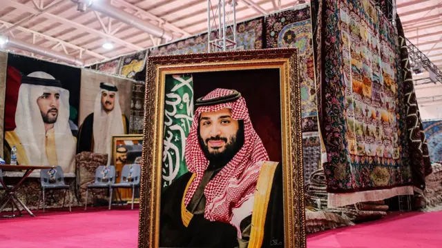 چهره محمد بن سلمان بر فرشی نقش بسته