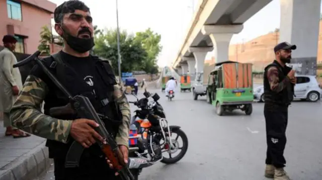 सुरक्षा बल 