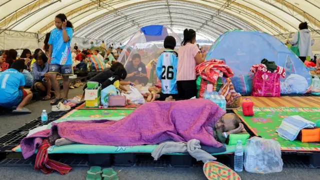 శిబిరాలు, వలస, ఆశ్రయం