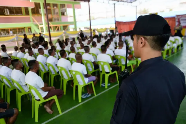 อภัยโทษ