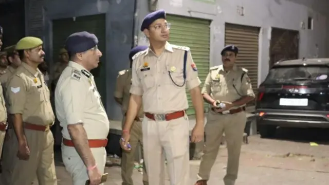 బులంద్ షహర్ పోలీసులు 