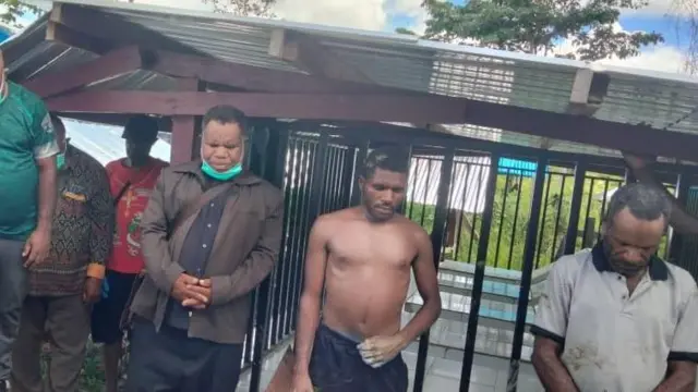 Papua, konflik, militer