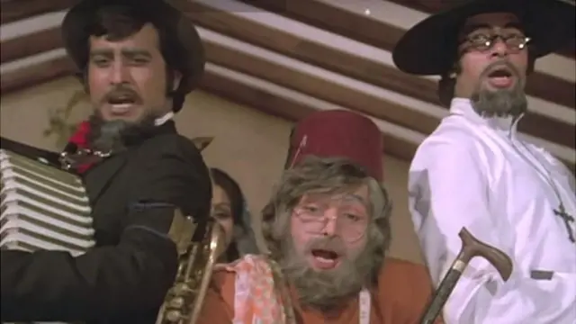 'अमर-अकबर-अँथनी'सारखा सामाजिक सलोख्याला वृद्धिंगत करणारा चित्रपट आता येऊ शकेल का, असा प्रश्न किरण माने उपस्थित करतात.