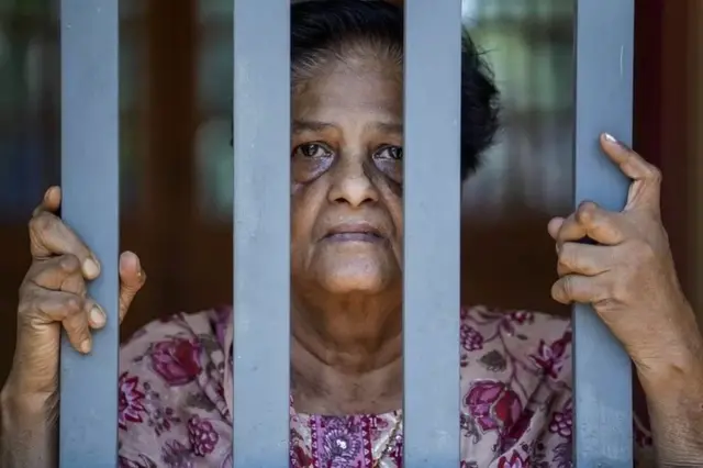 আন্নাম্মা জ্যাকব কয়েক দশক ধরে তার দোতলা বাড়িতে একাই বসবাস করছেন