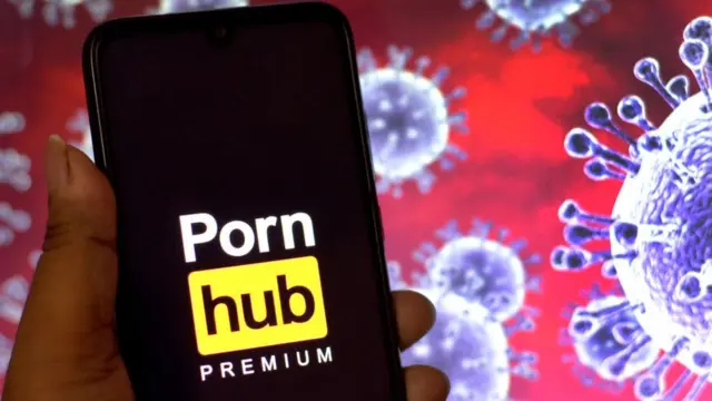 పోర్న్‌హబ్