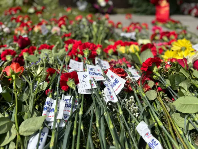 Антивоенные мероприятия в Трептов парке, 8 мая 2025