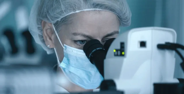 ஒரு சிகரெட் துண்டு 30 வருட மர்மத்தை தீர்க்க உதவியது எப்படி?