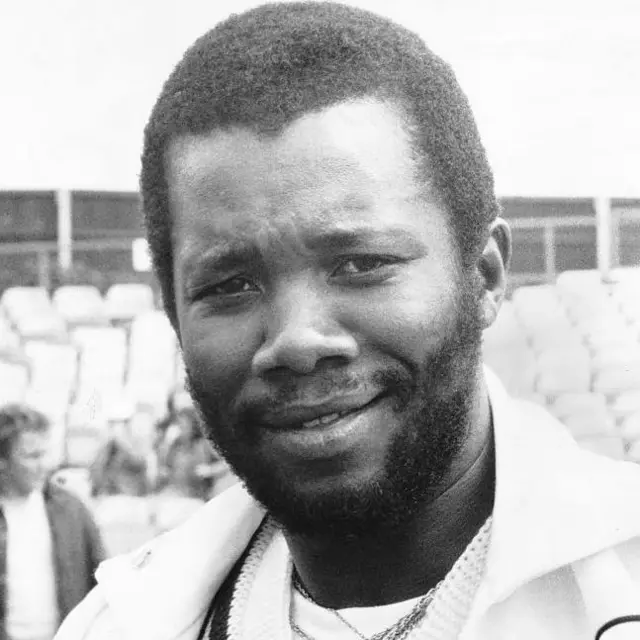 वेस्ट इंडीज के तेज़ गेंदबाज़ मैल्कम मार्शल.