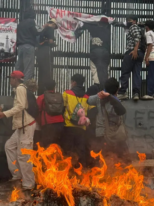 Demo 27 Agustus