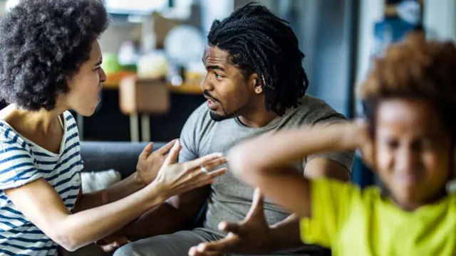 Daa'ima maatii wal jeeqan gidduu jiru