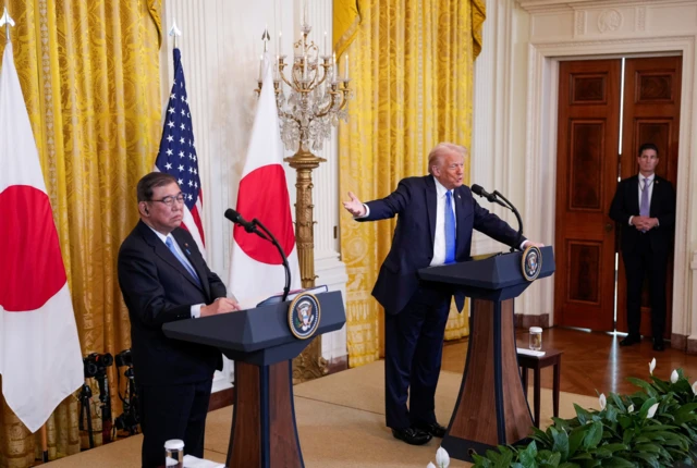 기자회견 하는 트럼프 미국 대통령과 이시바 일본 총리