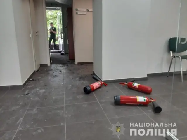 У Києві затримали жінку, яка вчинила розбійний напад на банк