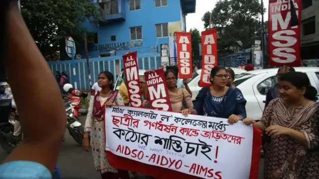 கொல்கத்தா சட்டக் கல்லூரி மாணவி பாலியல் வன்கொடுமை வழக்கு, விடை தெரியாத கேள்விகள், மேற்கு வங்கம், பெண்களுக்கு எதிரான வன்முறை, முக்கிய செய்திகள், தலைப்பு செய்திகள், பாலியல் வன்கொடுமை, 