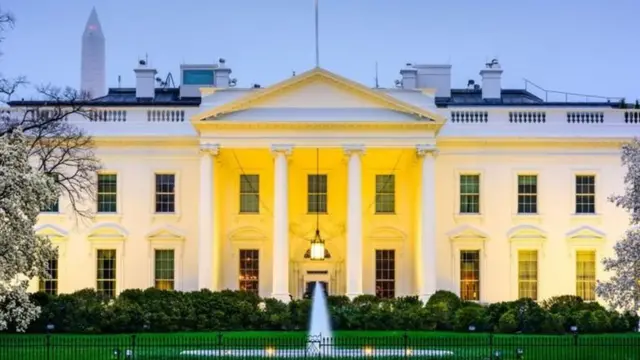 व्हाईट हाऊस