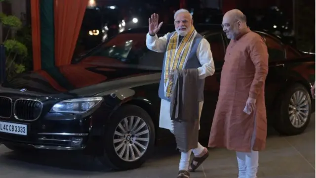 નરેન્દ્ર મોદી, અટલ બિહારી વાજપેયી, રાષ્ટ્રીય સ્વયંસેવક સંઘ, મોદી, ભાજપ