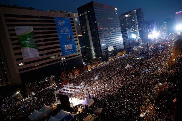 Las Multitudinarias Protestas Contra La Presidenta De Corea Del Sur ...