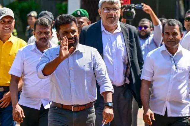 దిసనాయకే