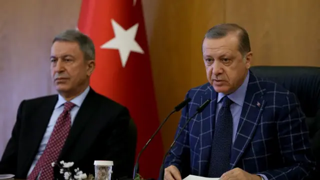 Cumhurbaşkanı Erdoğan ve Genelkurmay Başkanı Hulusi Akar.