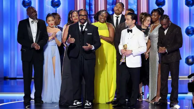 Delroy Lindo, Li Jun Li, Raphael Saadiq, Zinzi Coogler, Ryan Coogler, Wunmi Mosaku, Omar Benson Miller, Sev Ohanian, Francine Maisler, Jayme Lawson, Miles Caton en la 83ª entrega anual de los Globos de Oro realizada en The Beverly Hilton el 11 de enero de 2026 en Beverly Hills, California. (Foto de Rich Polk/2026GG/Penske Media vía Getty Images)