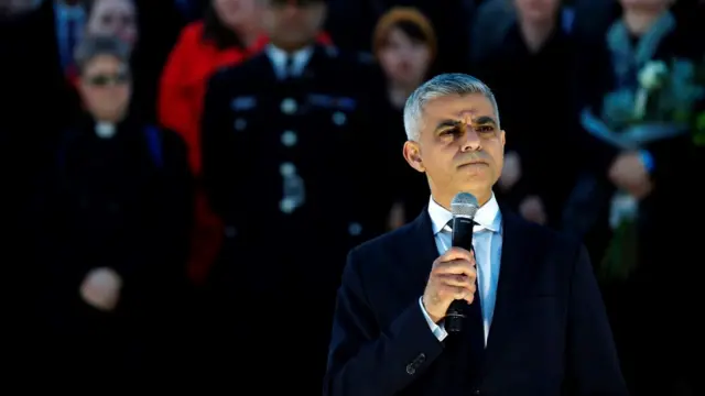 London, Trafalgar Square, Westminster