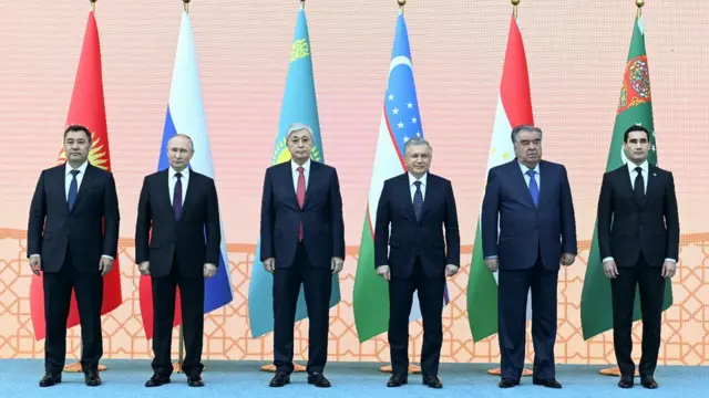 Putin va besh Markaziy Osiyo davlati prezidentlari