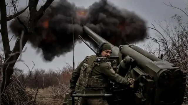 యుక్రెయిన్‌కు ఉపగ్రహ చిత్రాలు అందించరాదని అమెరికా నిర్ణయించింది