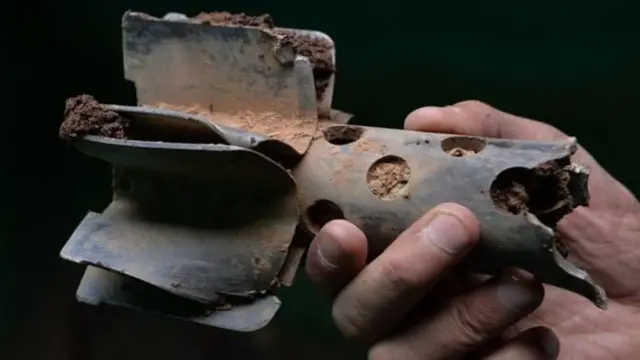 नियंत्रण रेखा पर बमबारी